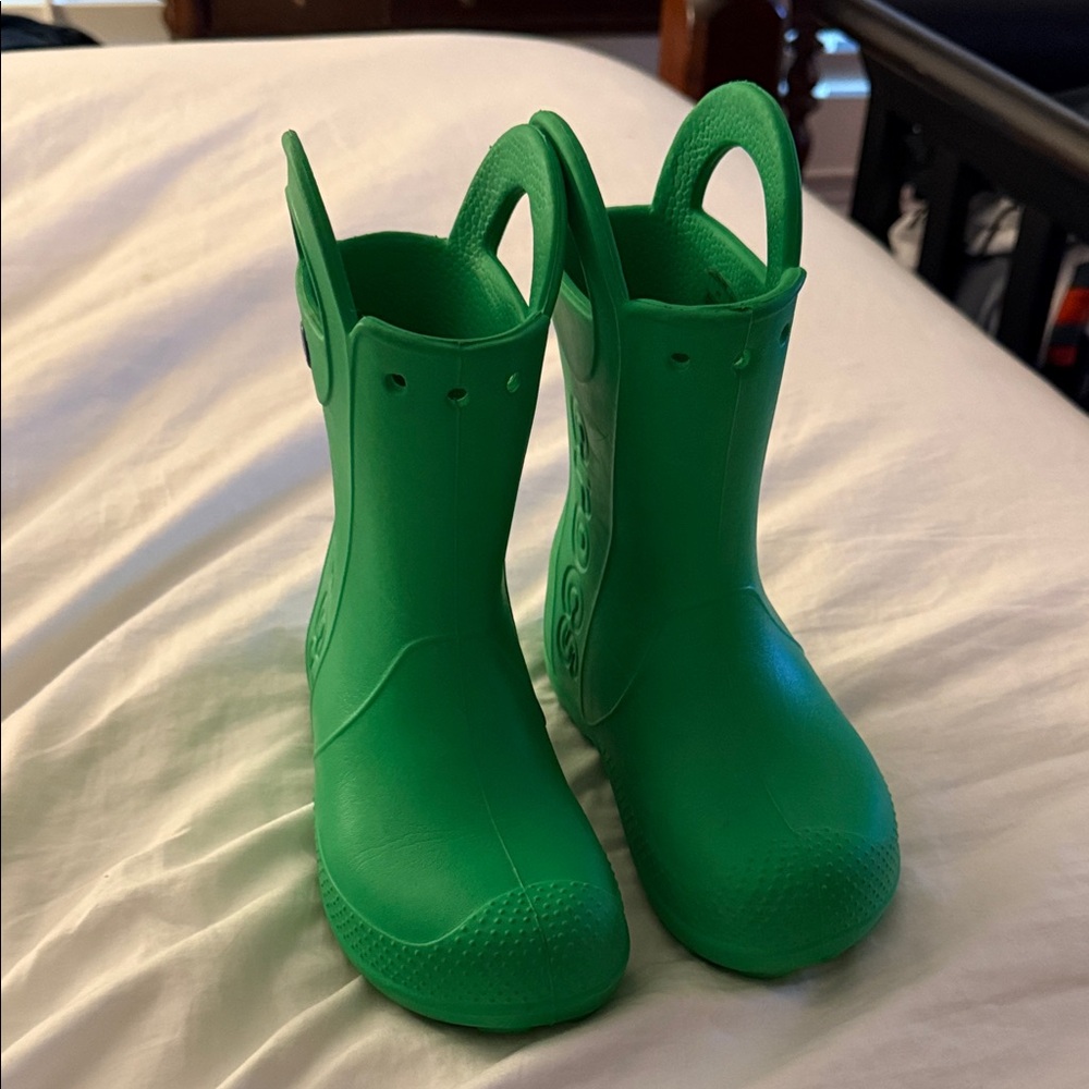 CROCS Vibrant Green Kids Rain Boots